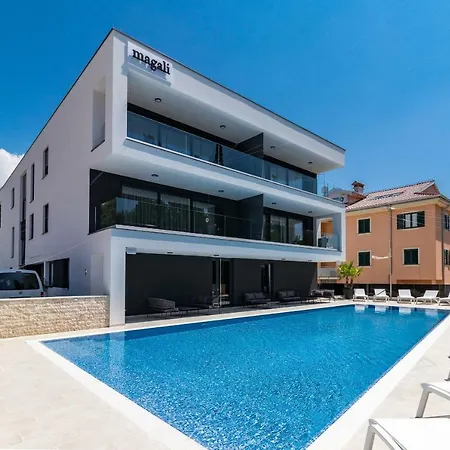 Luxury Magali Apartment